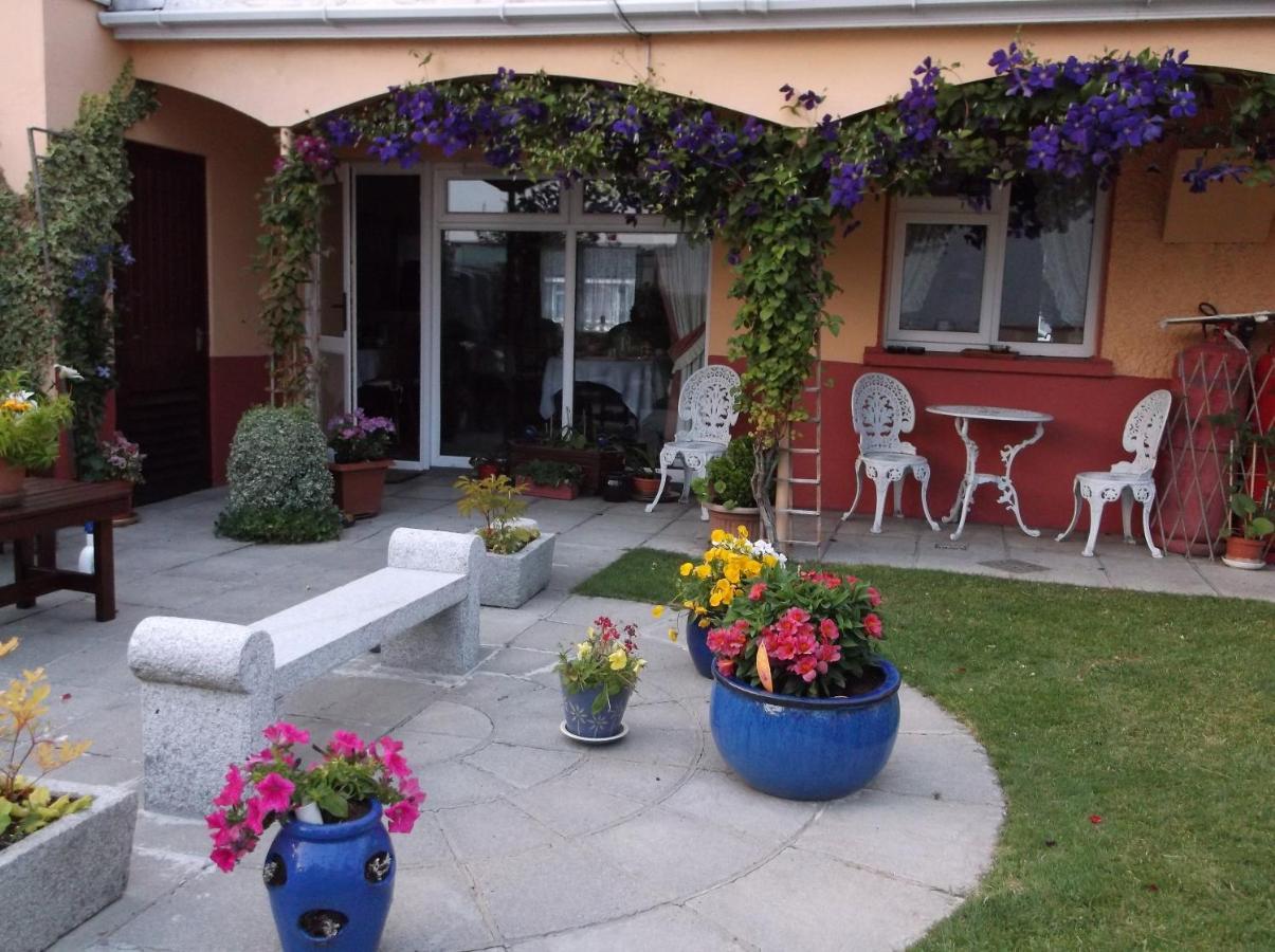Villa St.John B&B 애슬론 외부 사진